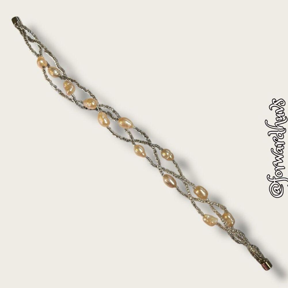 Bundle Sale 3 for $15 | Pearl Seed Bead Bracelet - Picture 6 of 7